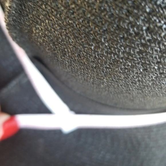 - Vintage Black woven floppy  hat - Picture 6 of 13